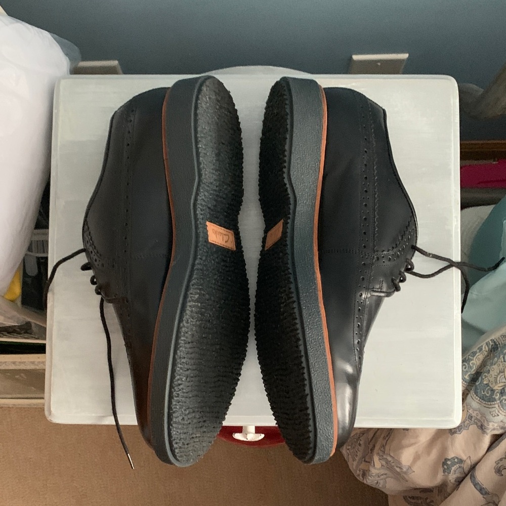 Clarks Black  Men's Derbys with Brogue Accents - Picture 4 of 10